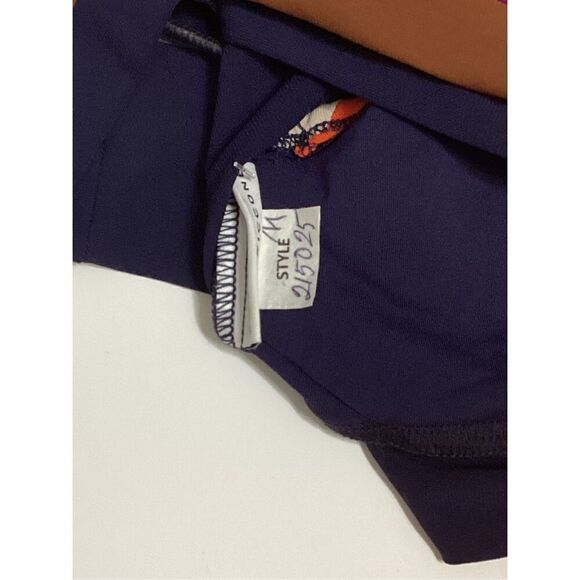 New. Robin Piccone bikini set. M-top/S-bottom. Retails $168 - Picture 9 of 10